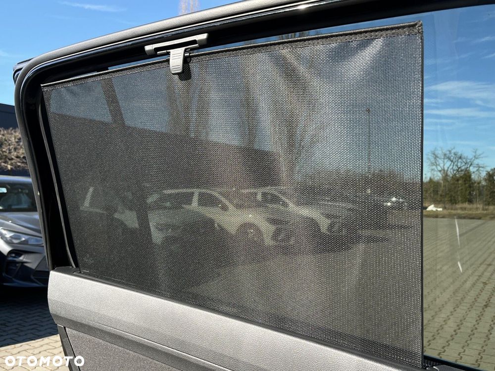 Volkswagen Touran - 30