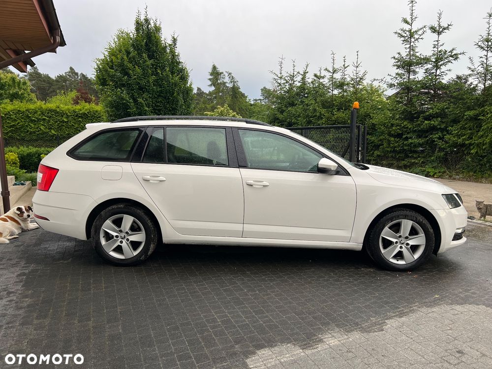 Skoda Octavia 1.6 TDI SCR Ambition - 4