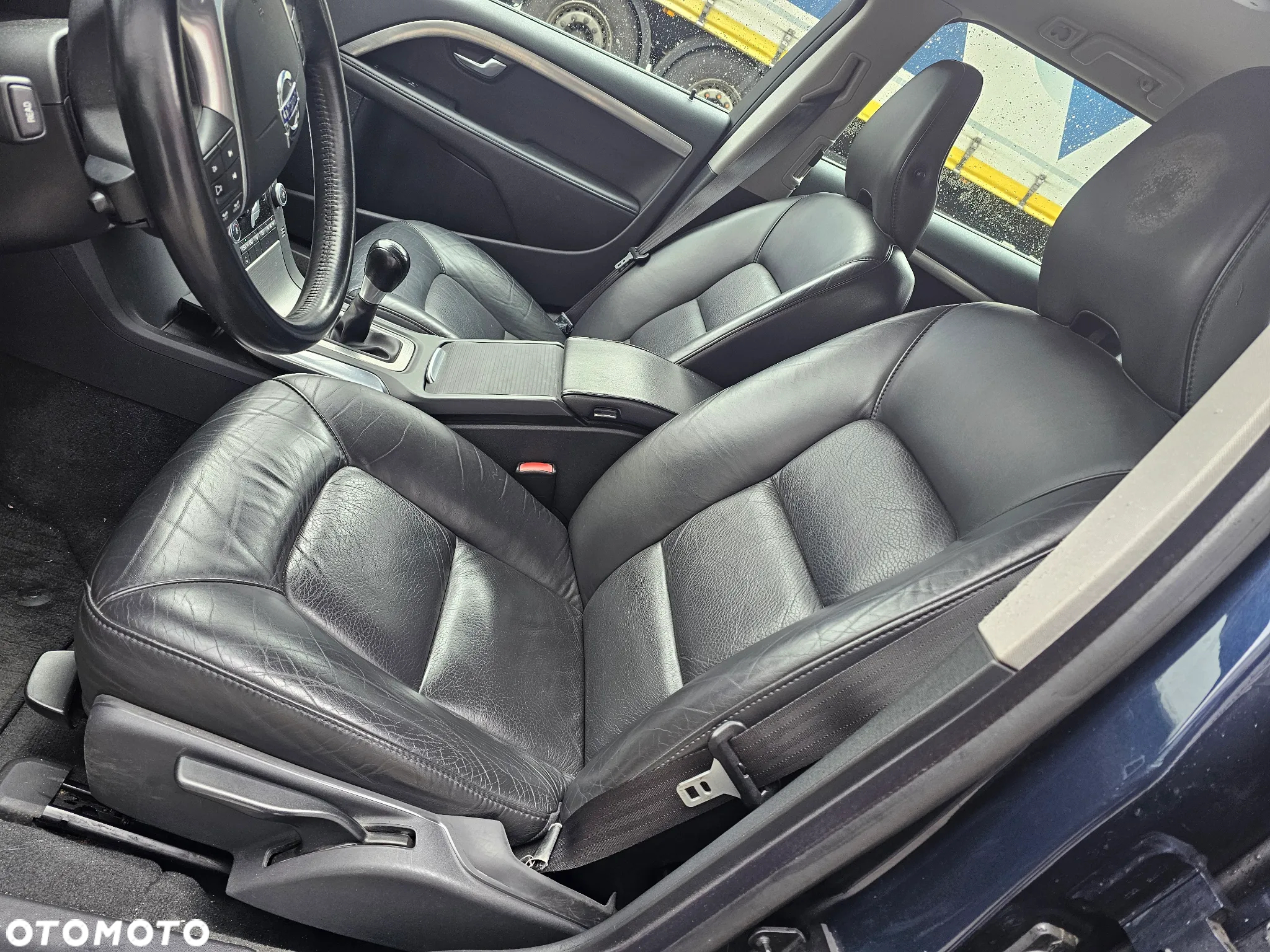 Volvo V70 D3 Momentum - 6