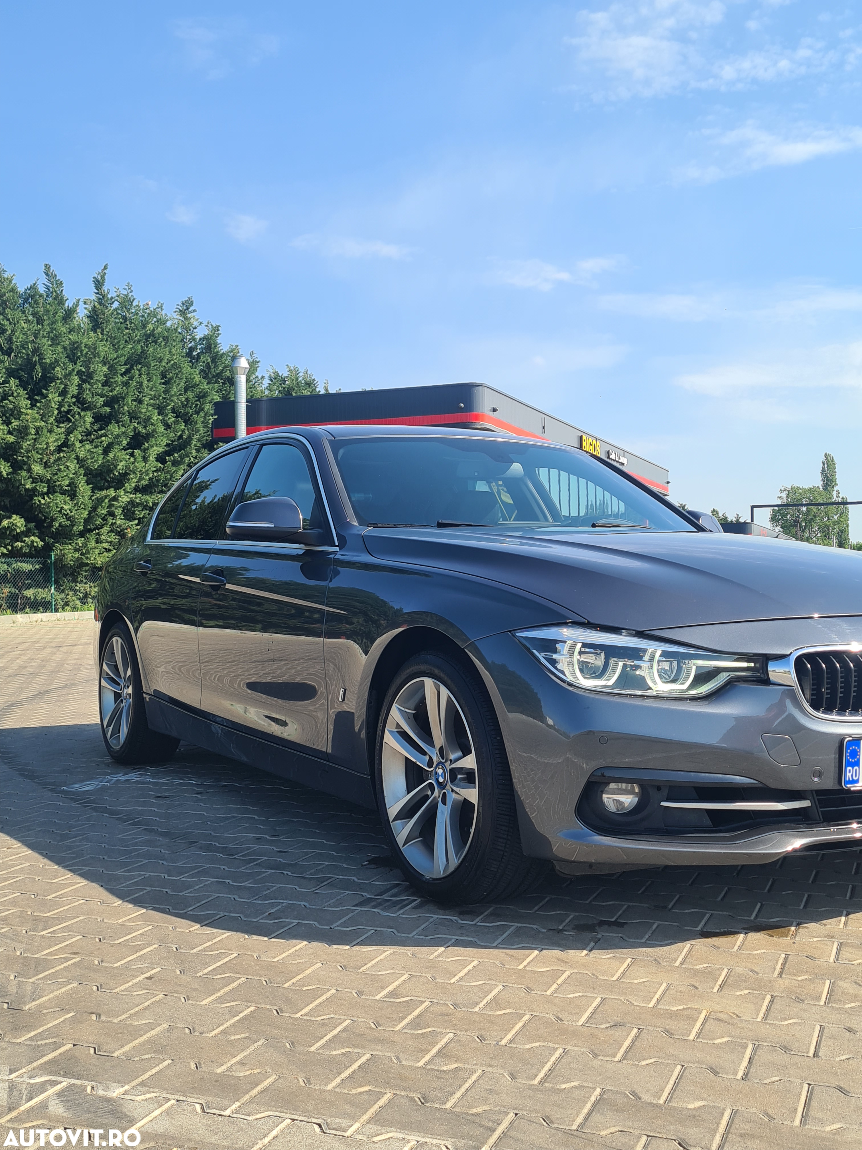 BMW Seria 3 330e Aut. Sport Line - 8
