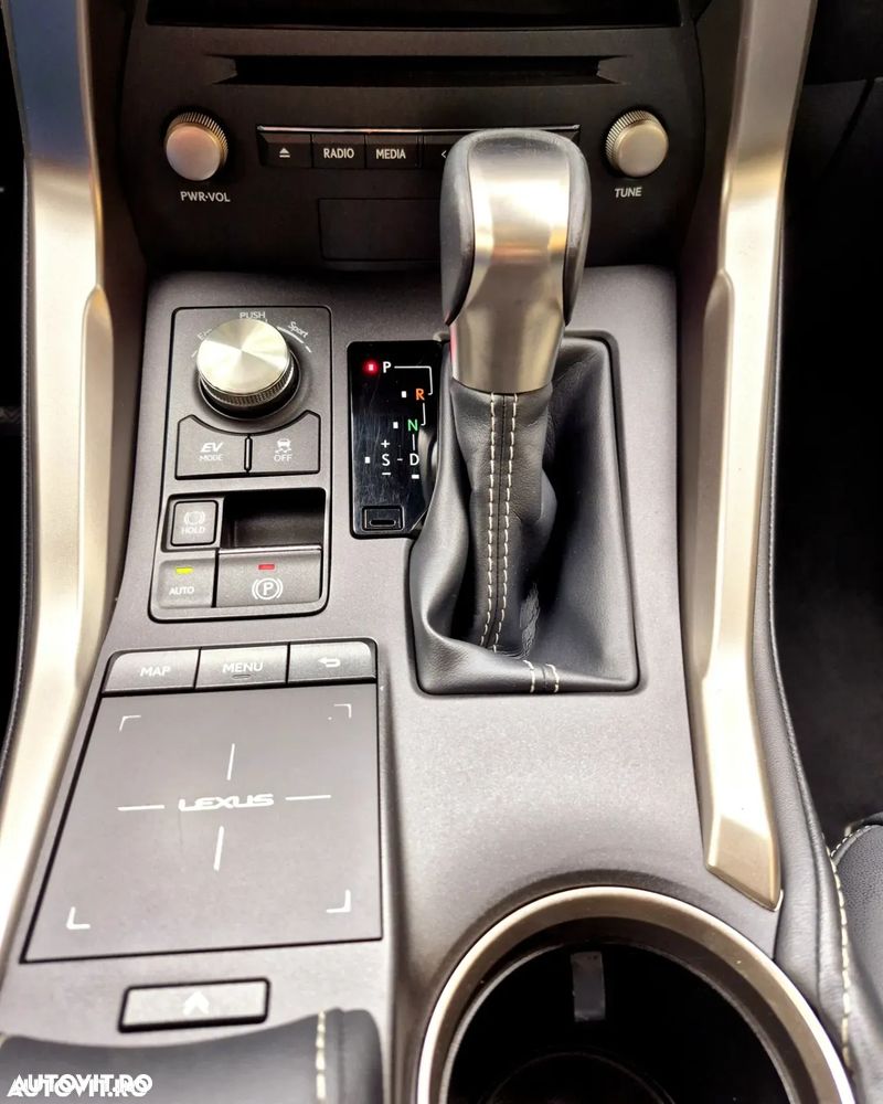 Lexus Seria NX 300h Business Edition - 10