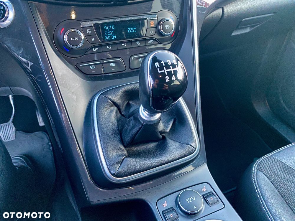 Ford Kuga 1.5 EcoBoost 2x4 Titanium - 21