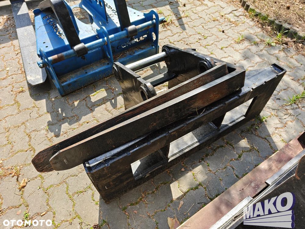 Widły do koparki Liebherr SW33 - 3