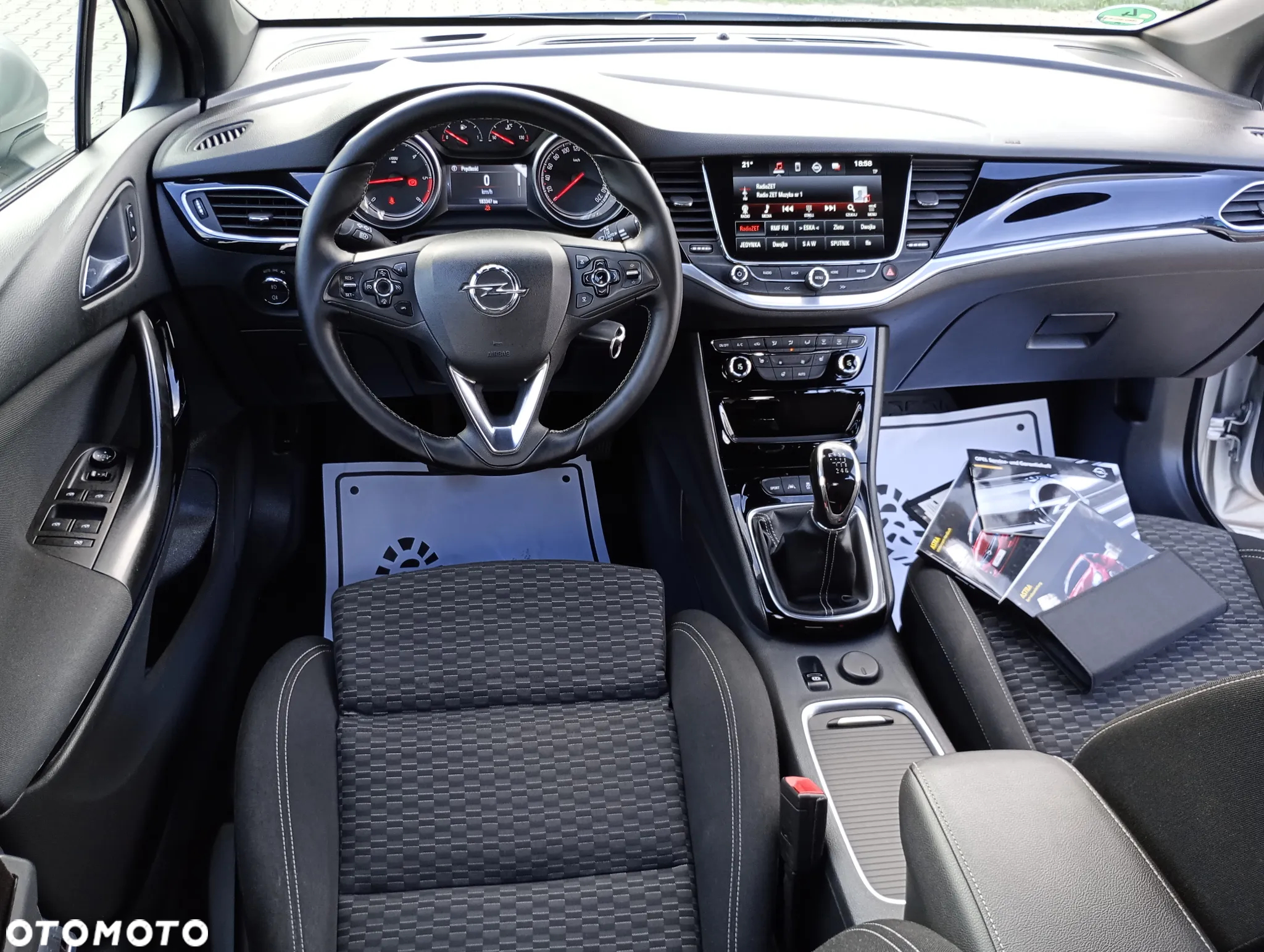 Opel Astra 1.6 D (CDTI) Start/Stop Sports Tourer Innovation - 10