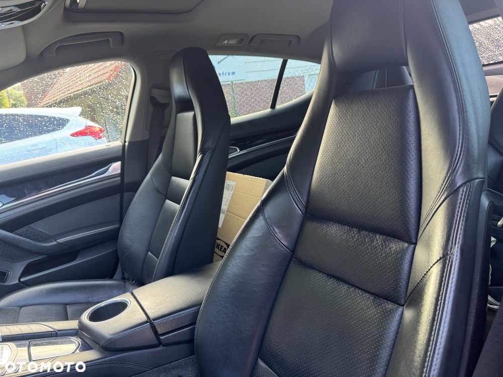 Porsche Panamera Standard - 8