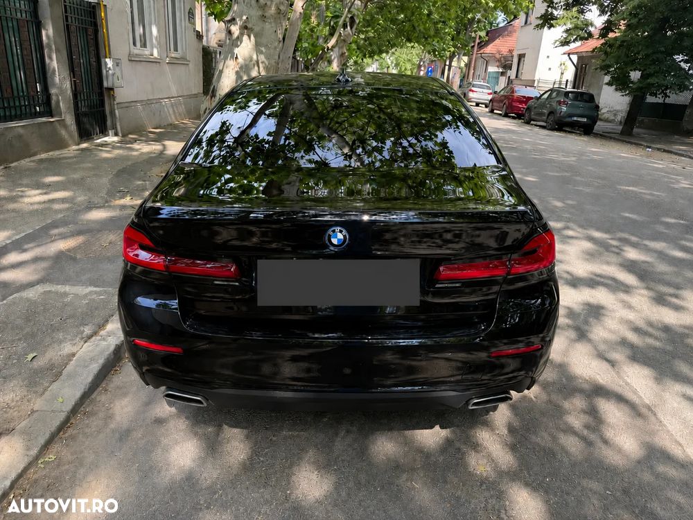 BMW Seria 5 530e xDrive Aut. Luxury Line - 13