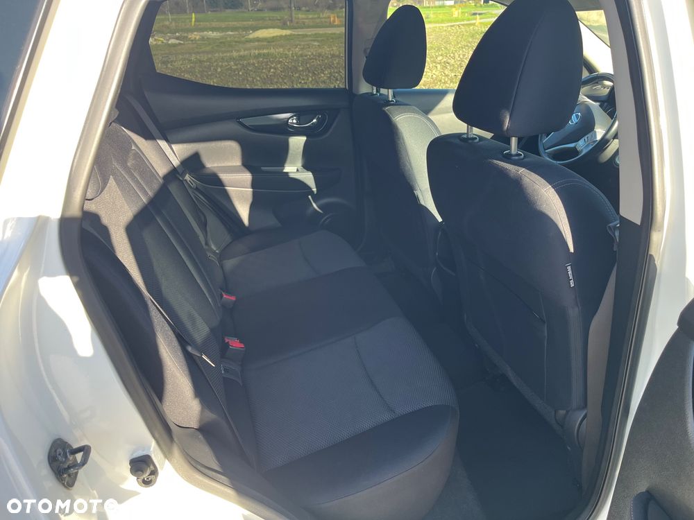 Nissan Qashqai 1.2 DIG-T N-Connecta - 8