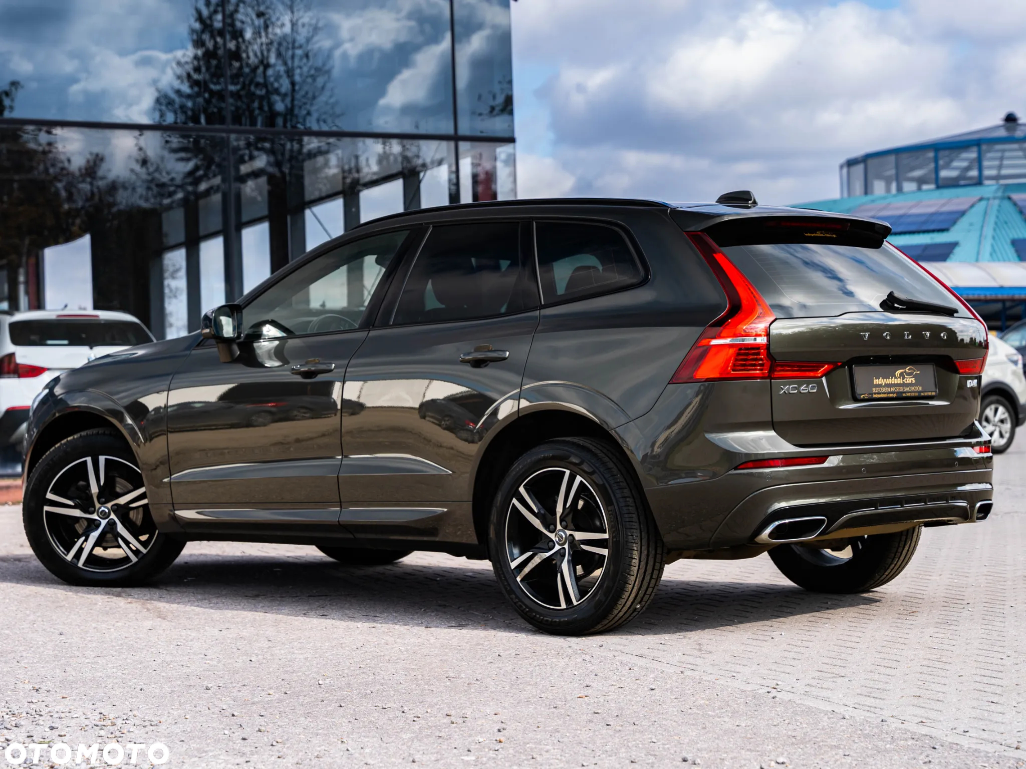 Volvo XC 60 D4 R-Design - 10