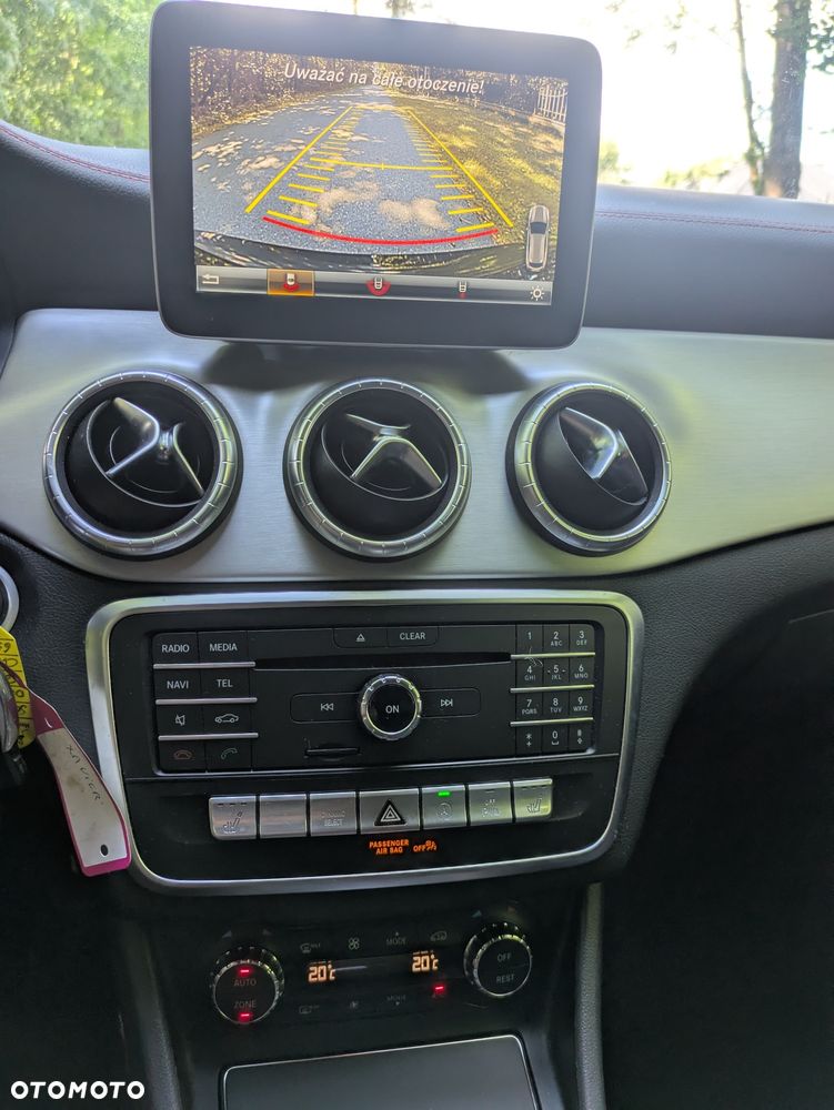 Mercedes-Benz CLA 200 d 7G-DCT AMG Line - 16