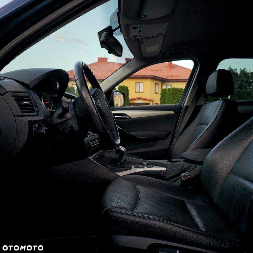 BMW X1 sDrive18d xLine - 19