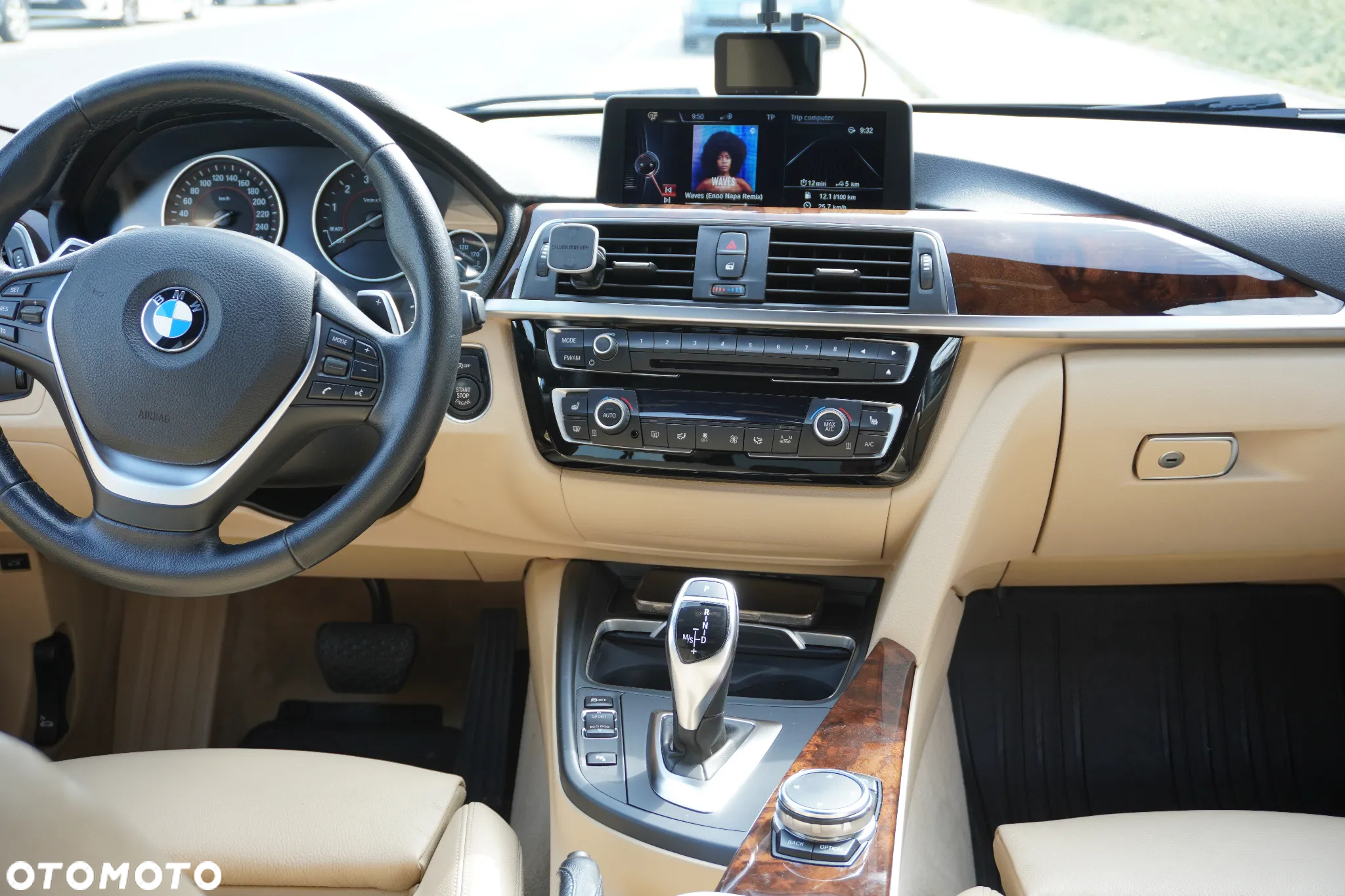 BMW Seria 3 328i Sport Line - 29