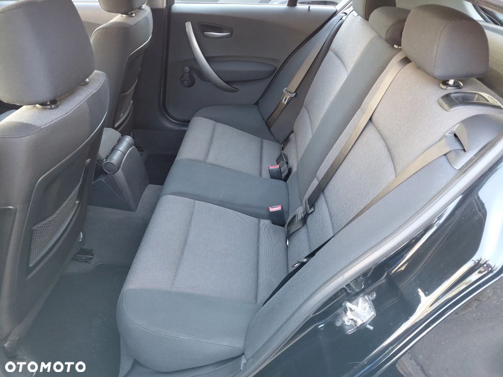 BMW Seria 1 - 16