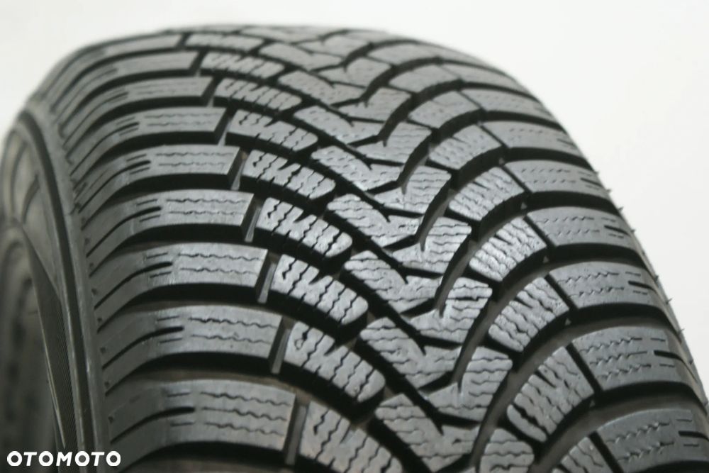 195/65R15 FALKEN EUROWINTER HS01 , 7,7mm B3442 - 2
