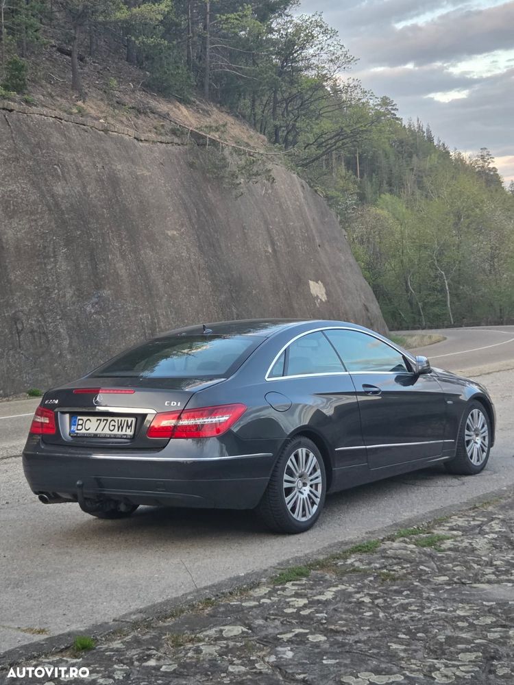 Mercedes-Benz E 220 CDI 7G-TRONIC - 2