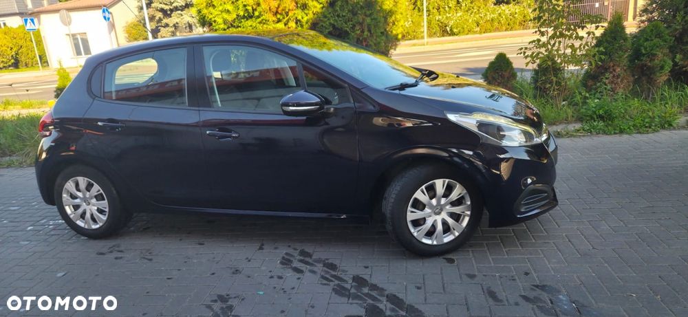 Peugeot 208 1.2 PureTech GPF Signature S&S - 5