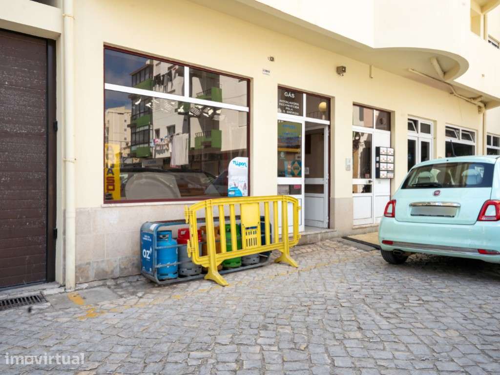 Vende-se loja perto da praia - Grande imagem: 4/13
