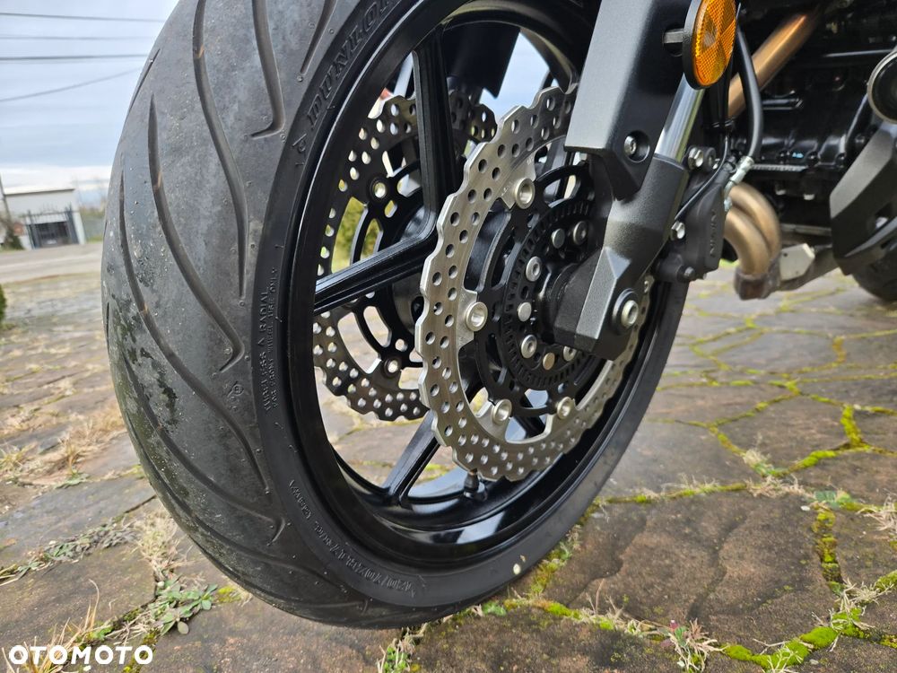 Kawasaki Versys 650 - 18