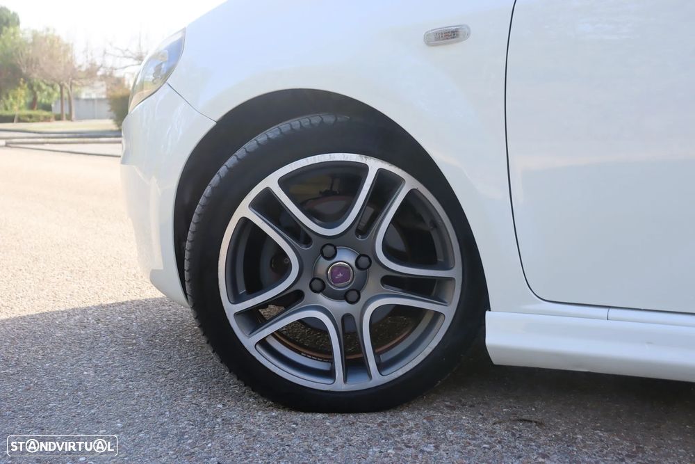 Fiat Grande Punto 1.3 M-Jet Sport - 19