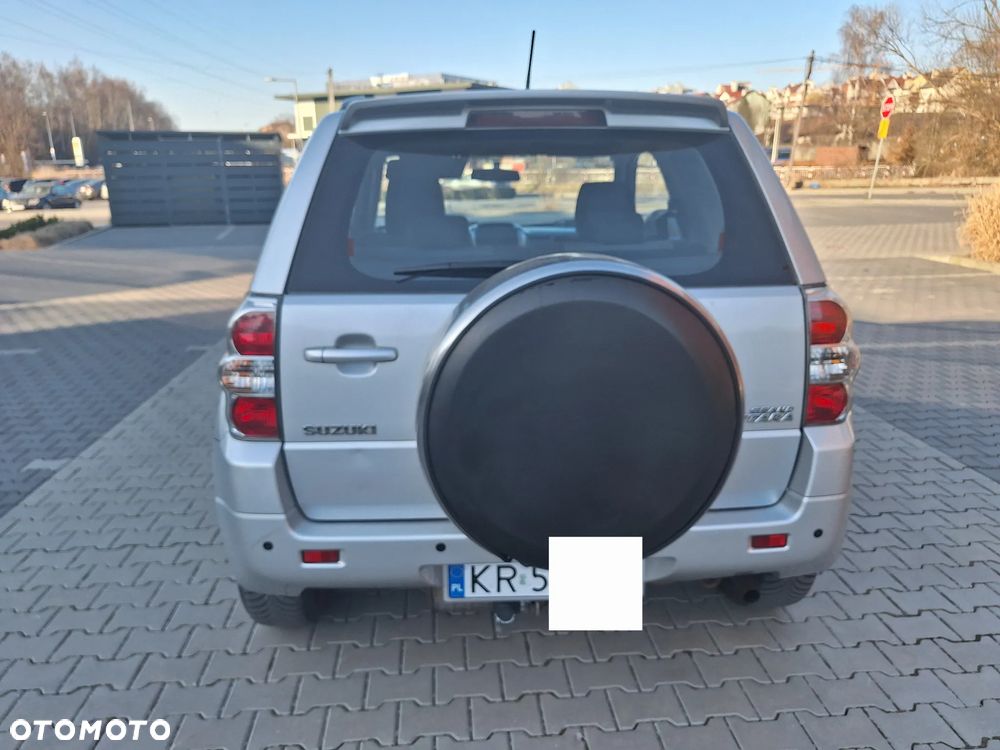 Suzuki Grand Vitara 1.6 - 6