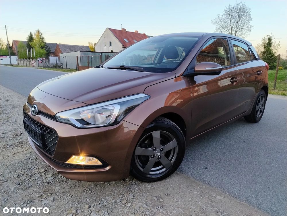 Hyundai i20 1.2 Passion Plus - 1
