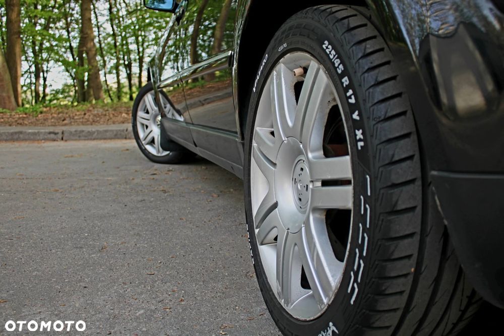 Volkswagen Passat 1.9 TDI Highline Tiptr - 13