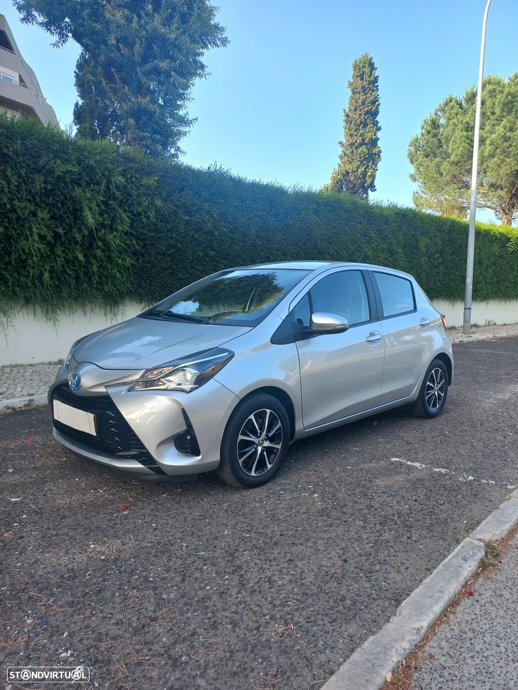 Toyota Yaris 1.5 HSD Exclusive - 1