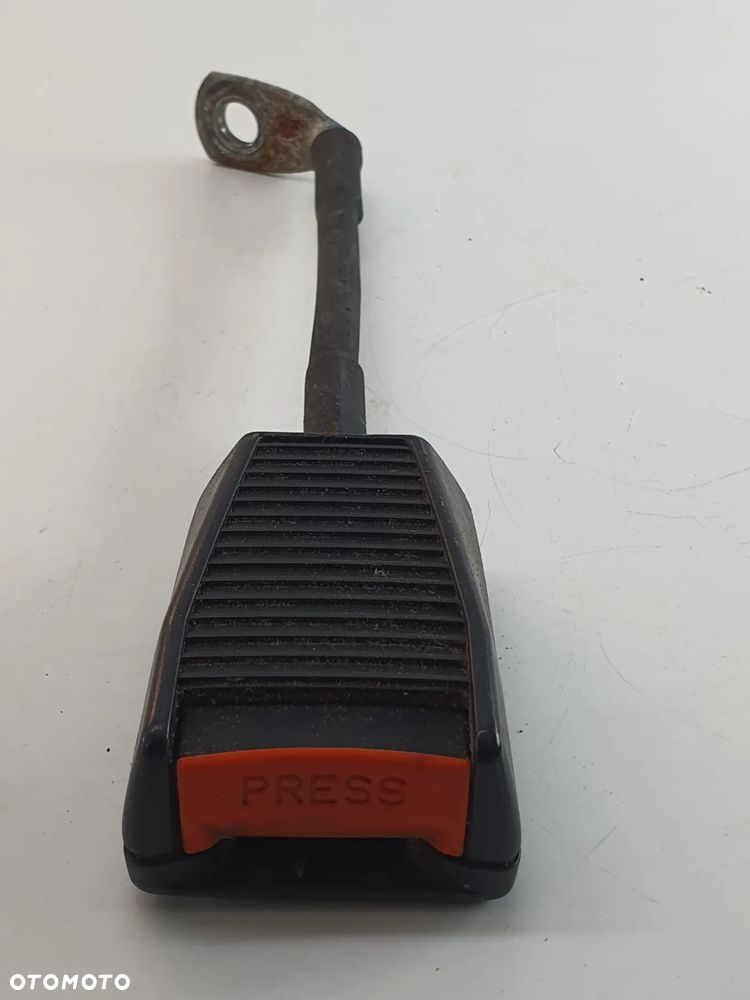 ZAPINKA PASA IVECO EUROCARGO - 3