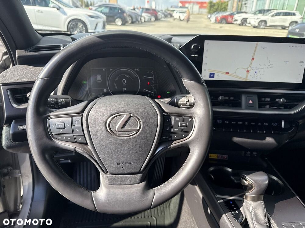 Lexus UX 250h GPF F Sport Design 2WD - 14