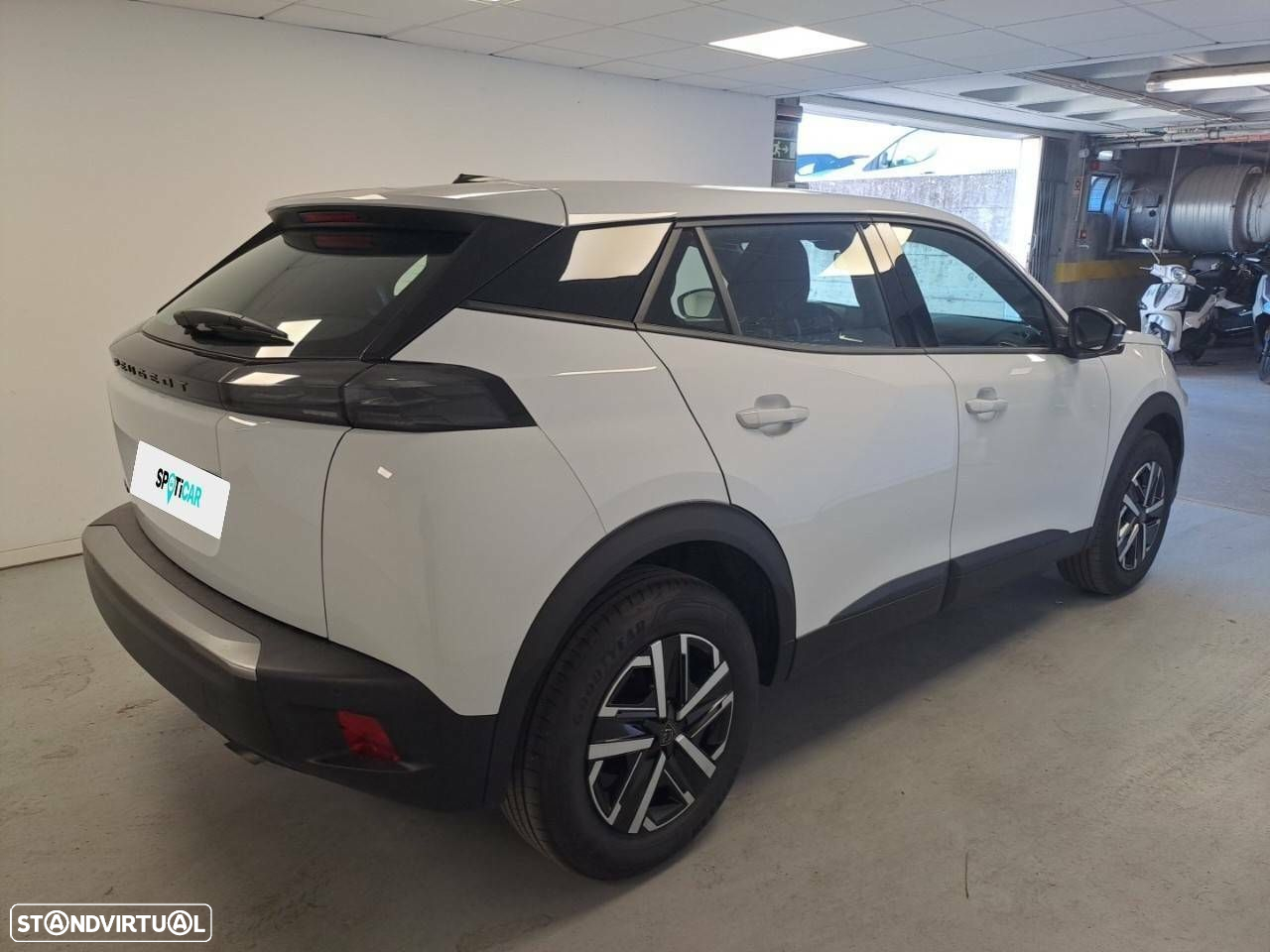 Peugeot 2008 1.2 PureTech Style - 4
