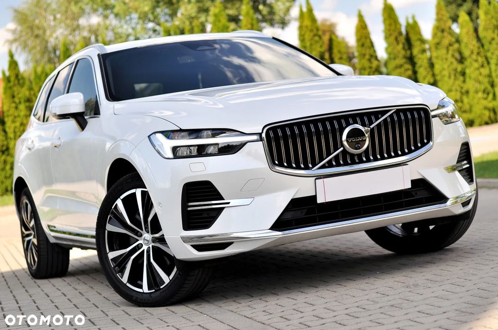 Volvo XC 60 T6 AWD Plug-In Hybrid Inscription - 4
