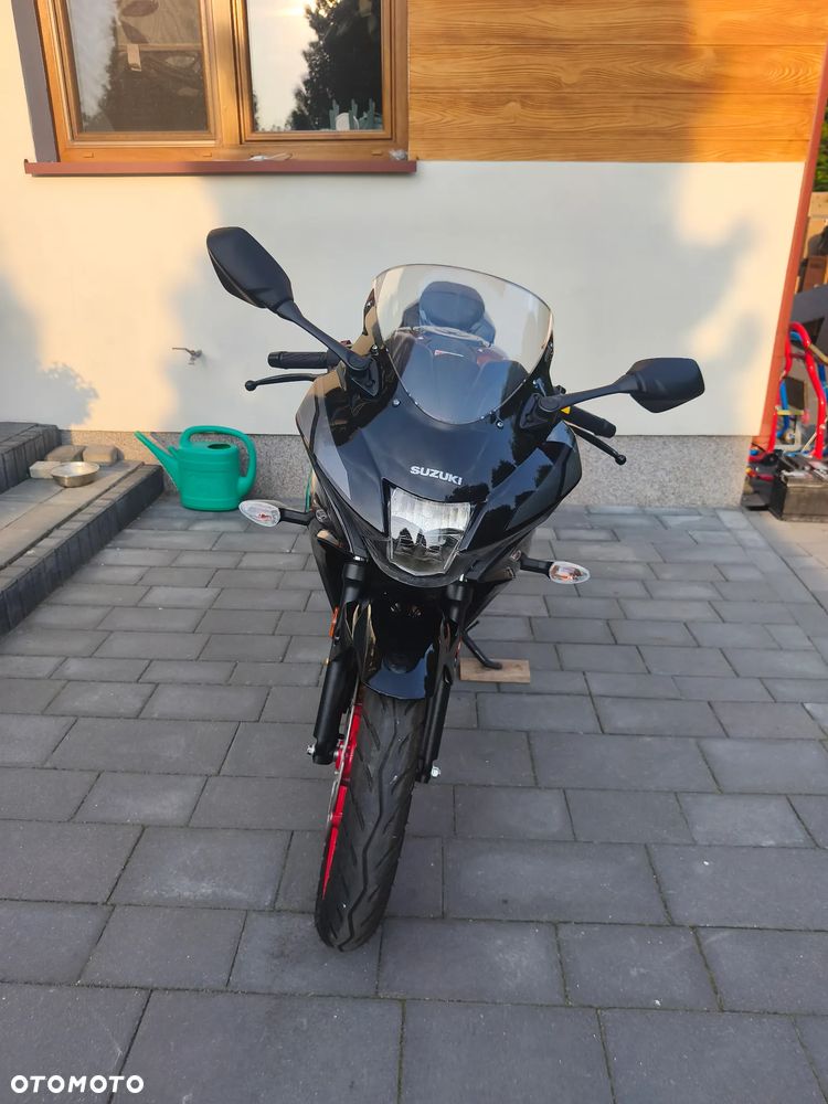 Suzuki GSX-R - 9