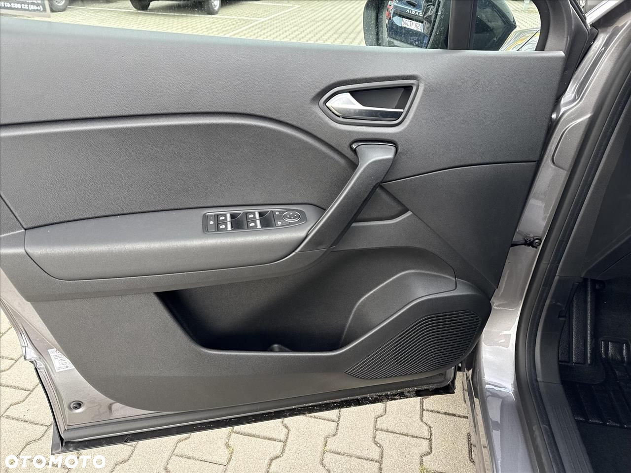 Renault Captur - 10