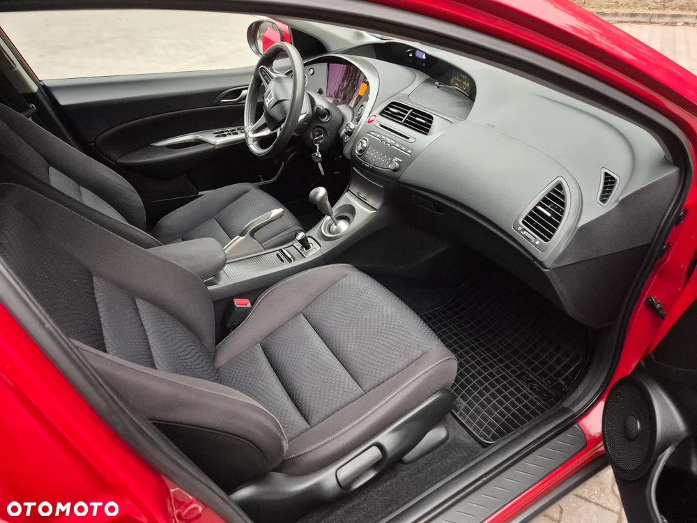 Honda Civic 1.4 i-VTEC Comfort - 23