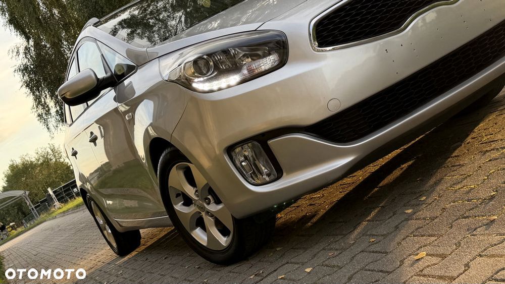 Kia Carens 1.6 GDI L - 17