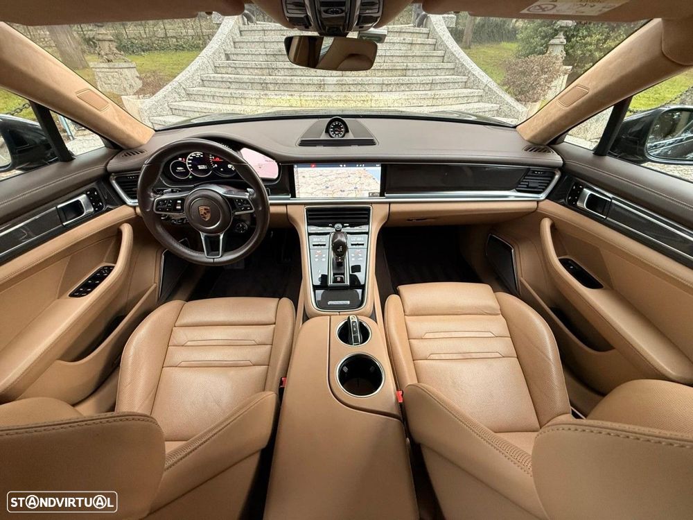 Porsche Panamera 4 S - 39