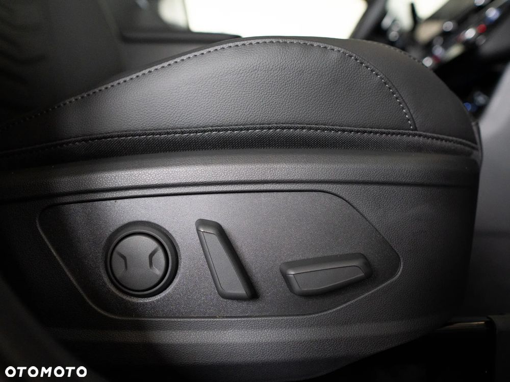 Hyundai Tucson 1.6 T-GDi HEV Executive 2WD - 30