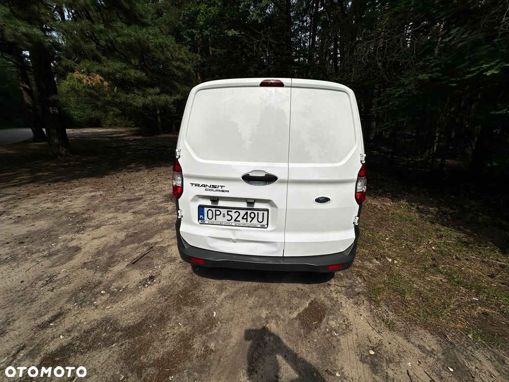 Ford Transit courier - 13
