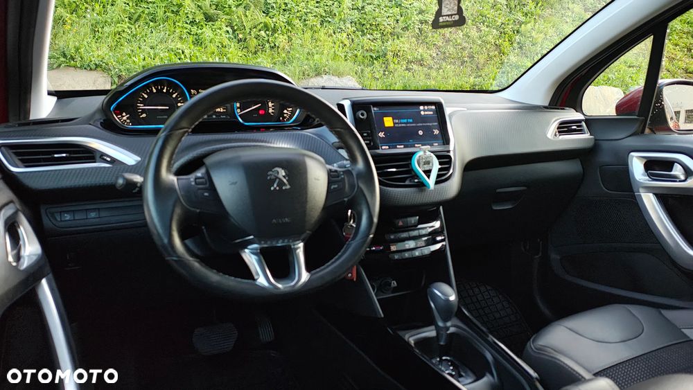 Peugeot 2008 PureTech 130 Stop&Start EAT6 Signature - 22