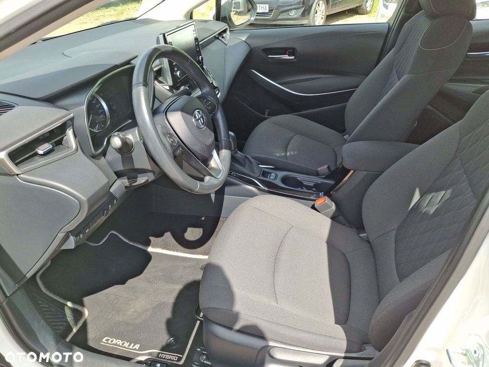 Toyota Corolla 1.8 Hybrid Comfort - 9
