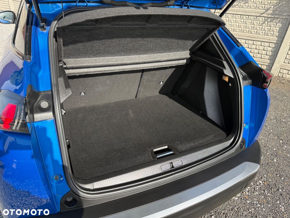 Peugeot 2008 1.5 BlueHDi GT Line S&S EAT8 - 32