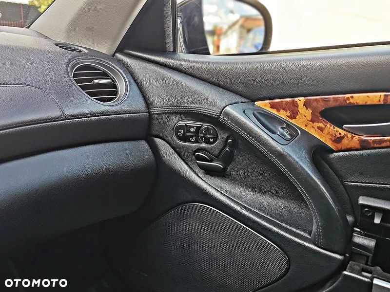 Mercedes-Benz SL - 27