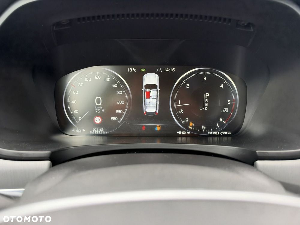 Volvo V90 D4 Momentum - 17