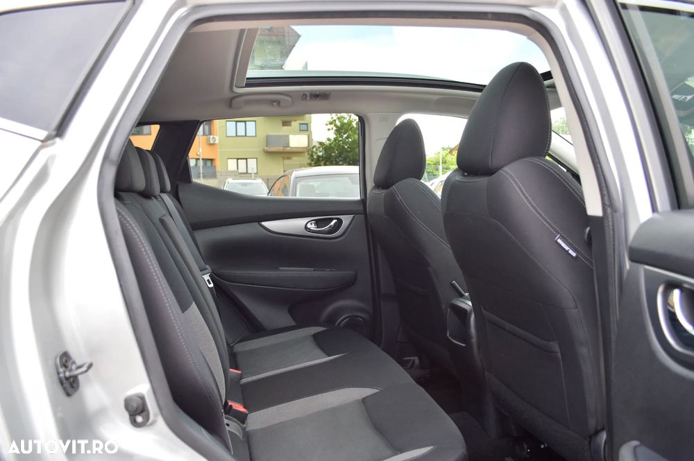 Nissan Qashqai 1.3 157CP 2WD DCT N-Connecta - 29