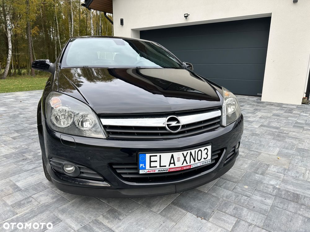 Opel Astra III GTC 1.8 Sport - 17