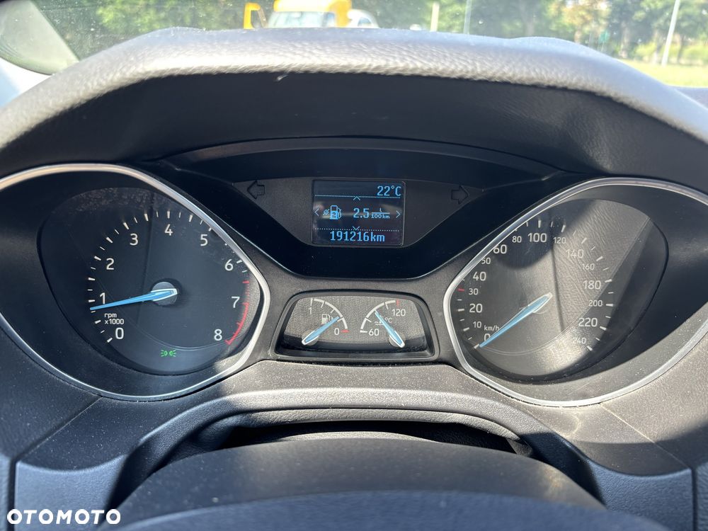 Ford Focus - 8