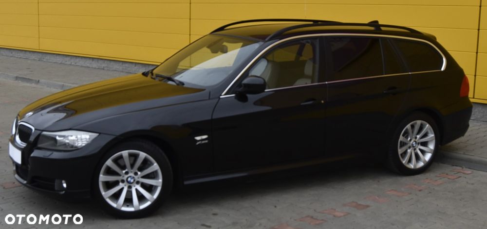 BMW Seria 3 325xi - 7