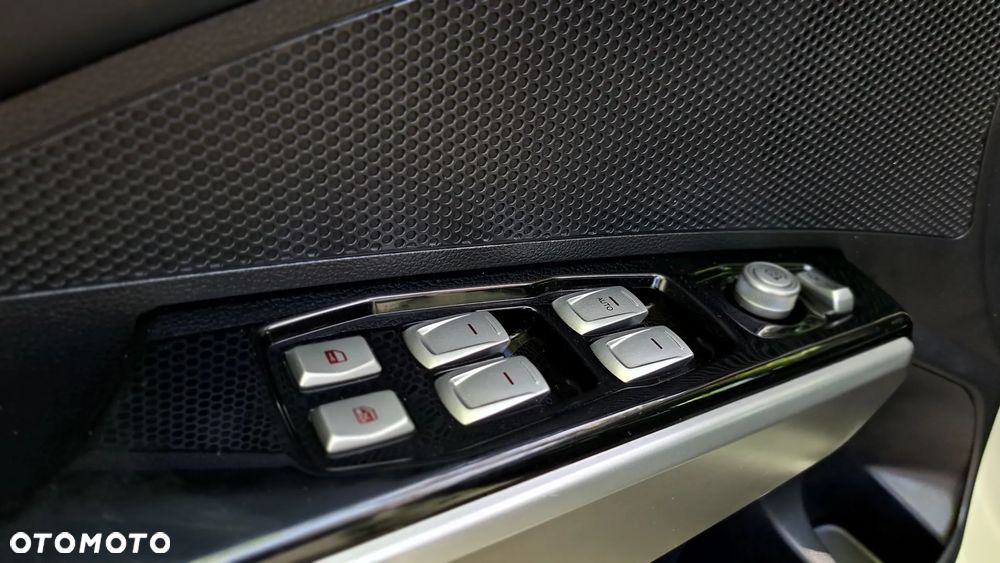 SsangYong/KGM Tivoli e-XDi 160 2WD Quartz - 34