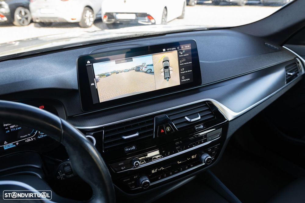 BMW 520 e Pack M - 19