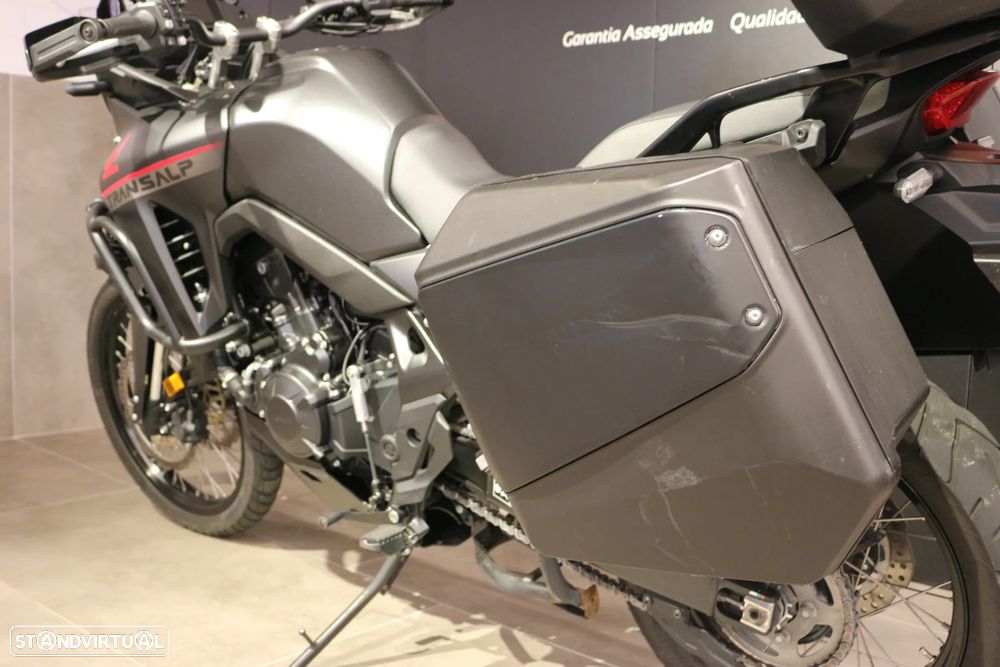 Honda Transalp 750 - 6