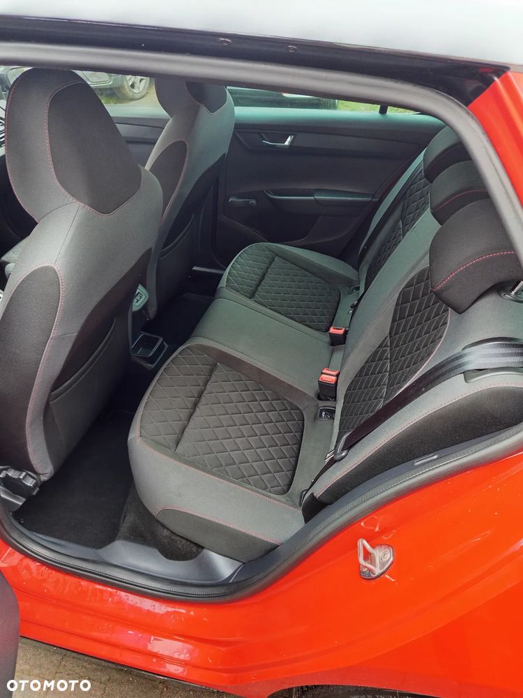 Skoda Fabia 1.0 TSI DSG Monte Carlo - 9